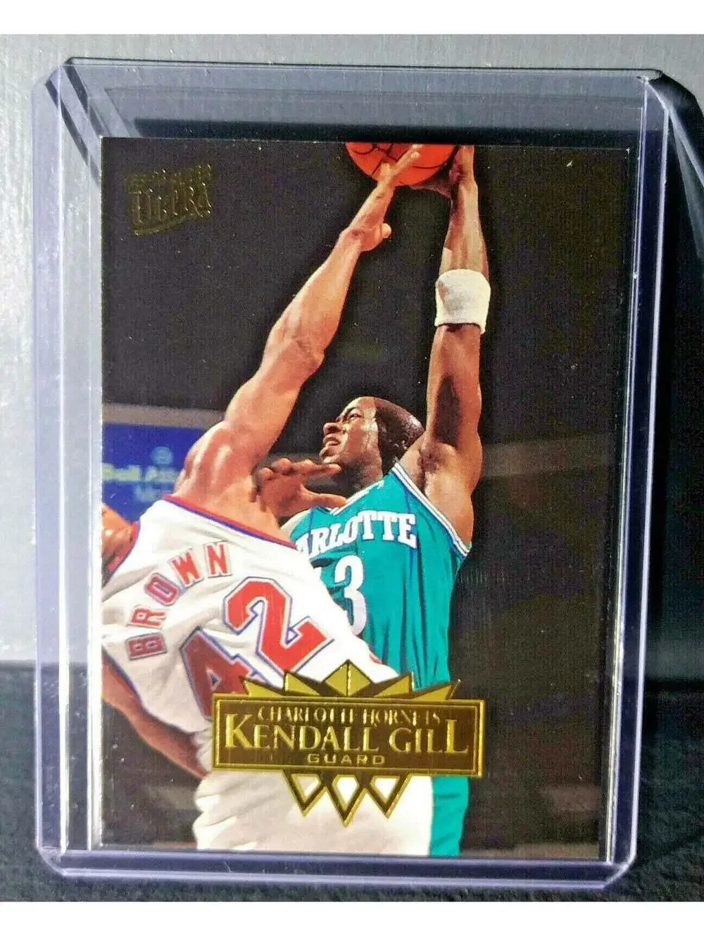 1995-96 Kendall Gill #206 Basketball Card